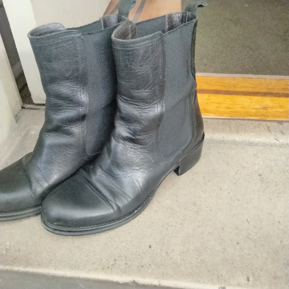 Booties - Picture 2 of 9